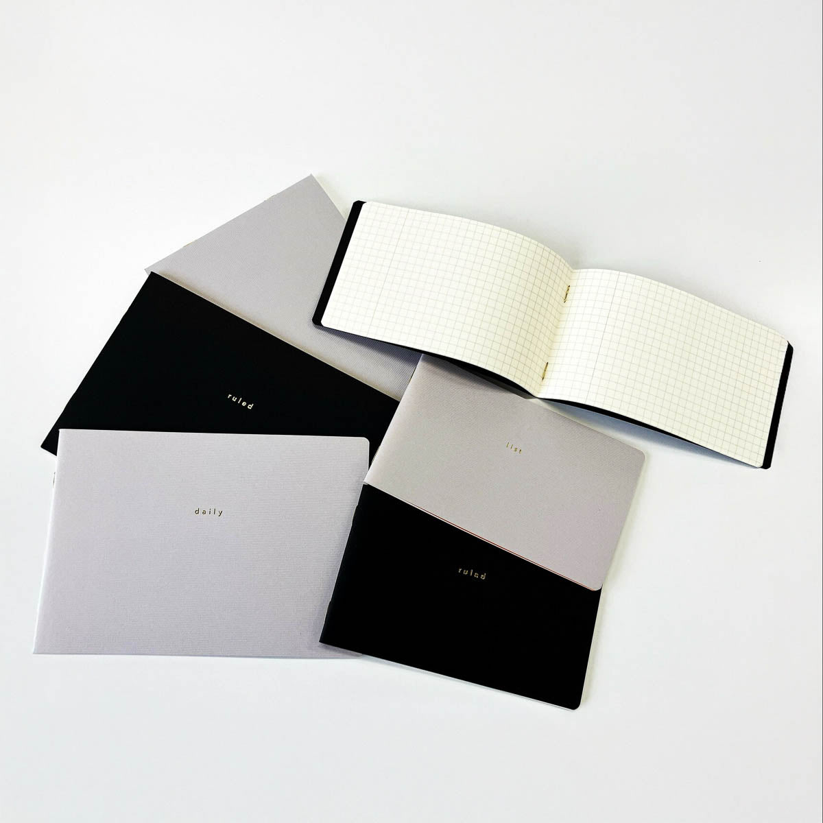 Notizbuch - isshoni. - Desk Notebook für 13 Zoll Laptop - Journal
