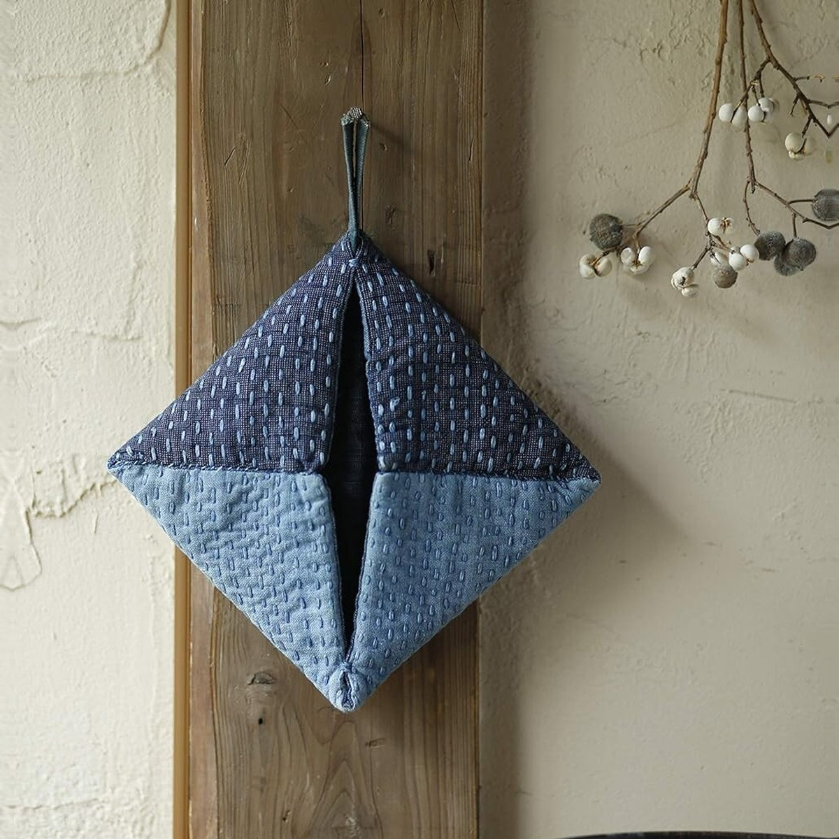 Bastelbuch - Small Handicrafts in Everyday Life