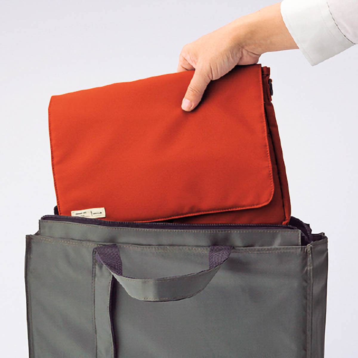 Organizer Bag - LIHIT LAB - SMART FIT - Carrying Pouch - Medium - B5