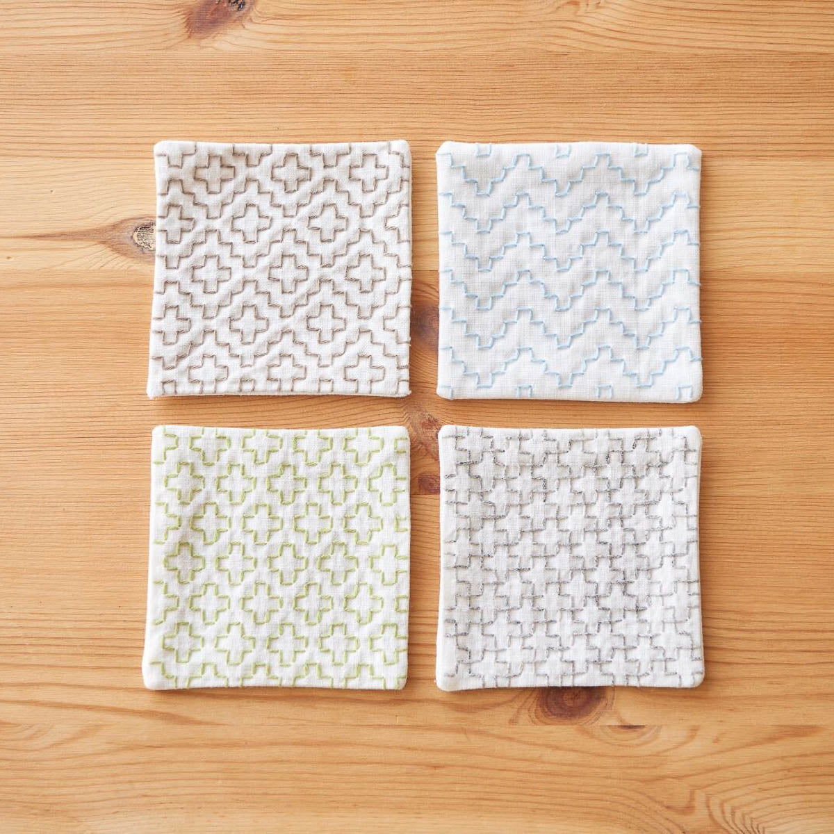 Sashiko-Tuch - hidamari - 10 x 10 cm (4 Stück)